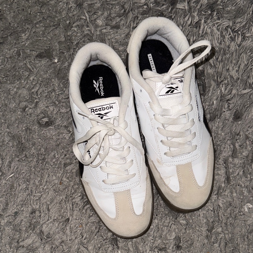 Reebok Men's White and Cream Sneakers